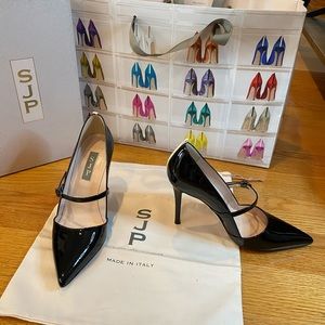 Patent leather Mary Janes